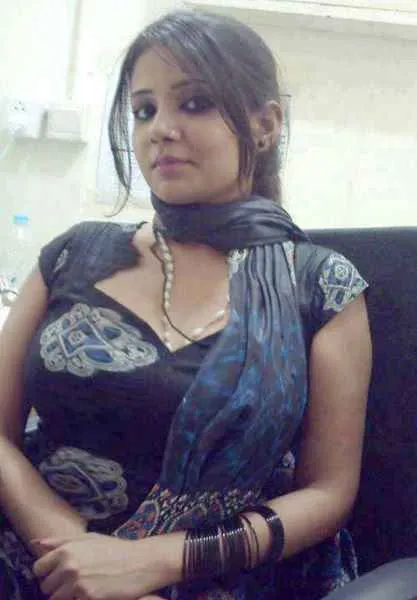 Call Girls In Kolkata Escorts See Attractive Photo In Our Gallery